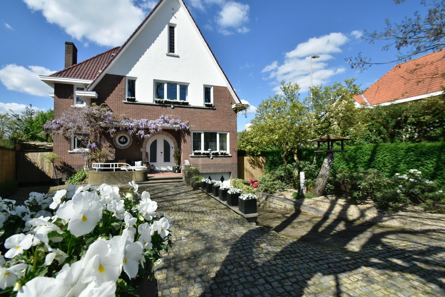 Karaktervolle gemoderniseerde jaren'50 architectenwoning met buitenzwembad op wandelafstand van Lanaken-Centrum foto 41