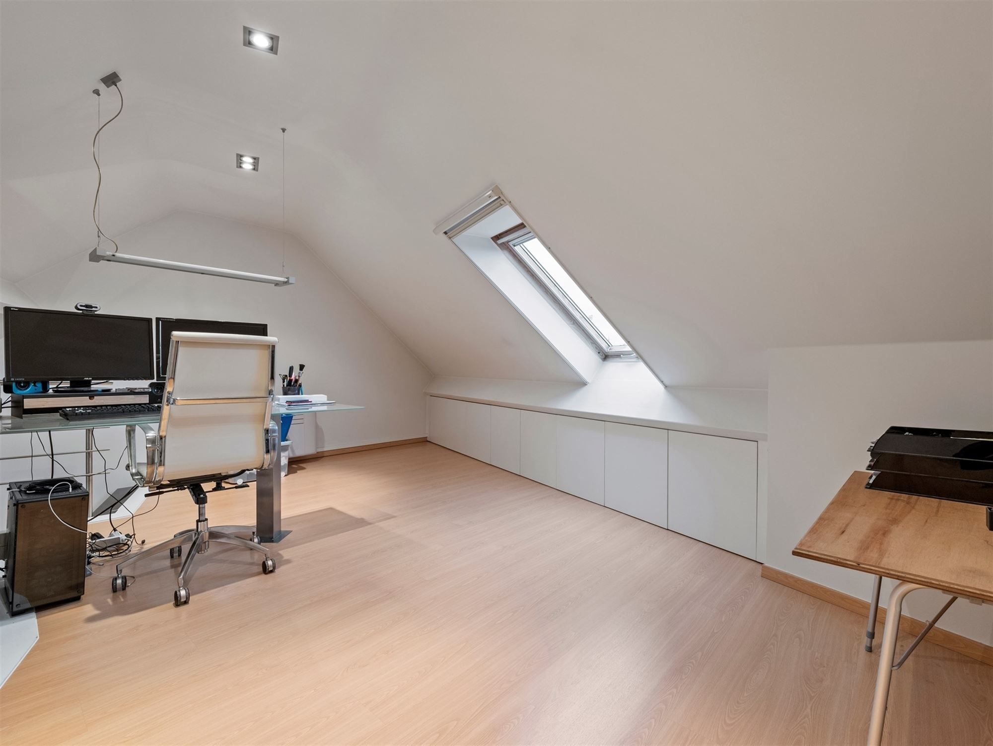 KNAP ENERGIEZUININGE LOFT OD IDEAAL INVESTERINGSPAND VLAKBIJ HET CENTRUM VAN SINT-TRUIDEN  foto 16