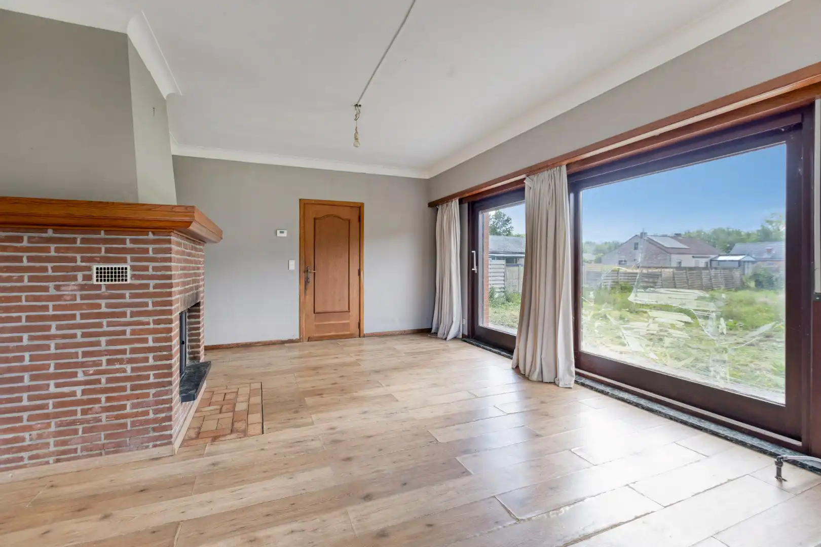 Te renoveren woning met 3 slpks op een zonnig perceel van 1.195 m² !  foto 4