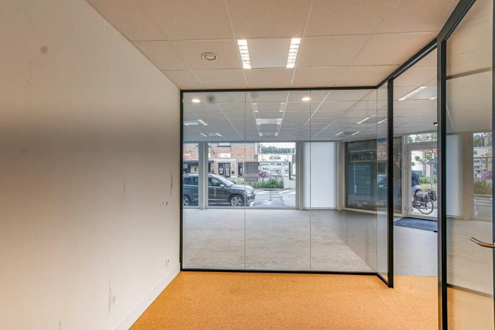 HOEK handelspand Vismijnstraat Zeebrugge te huur  foto 9