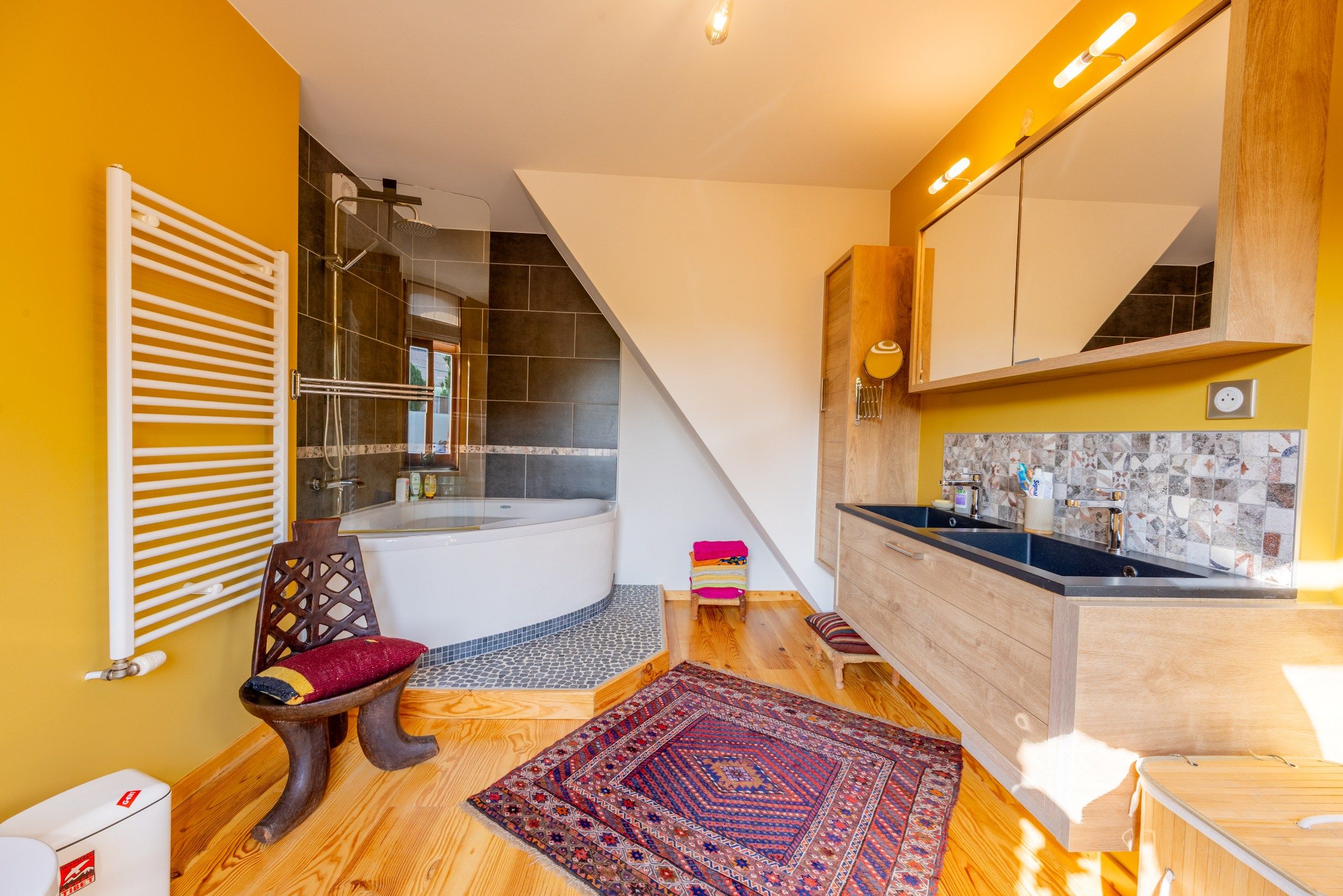 GERENOVEERDE HALFOPEN WONING foto 11