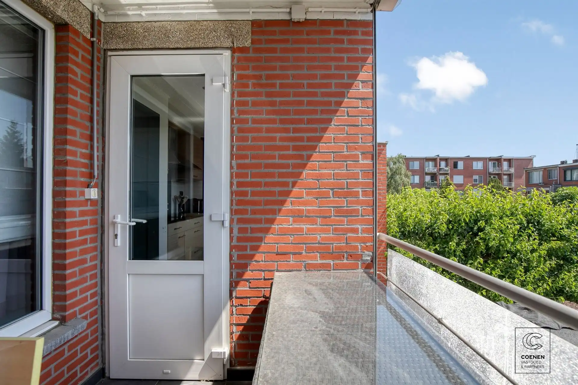 Ruime bel-etagewoning met 3 slpk's, garage en prachtige tuin! foto 17
