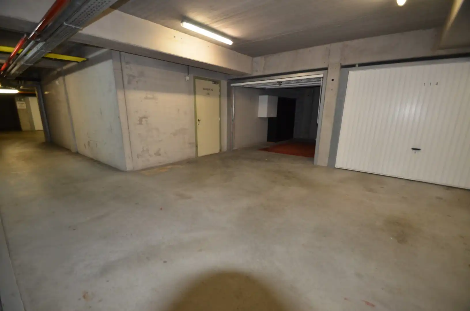 Garagebox voor opslag of autostalling foto 5