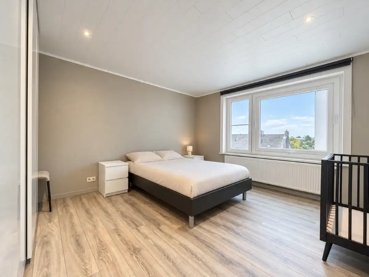 Ieper – Instapklaar appartement met groenzicht en 2 slaapkamers foto 8