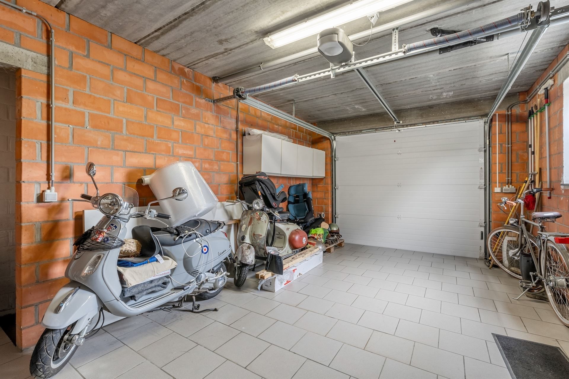 Open bebouwing met tuin. foto 17