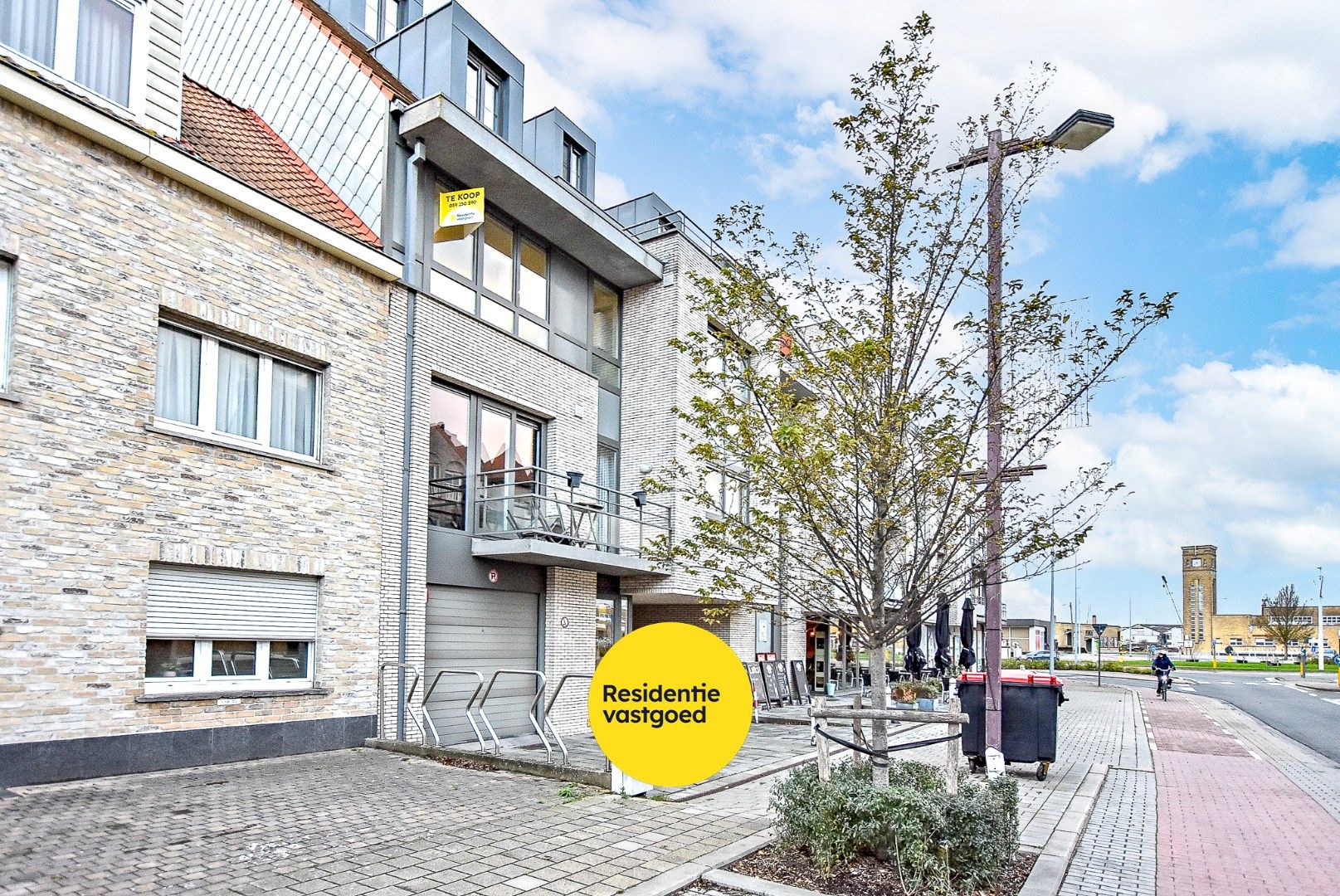 Stijlvol 2 slaapkamer appartement (2010) vlakbij de vismijn in Nieuwpoort. foto 9