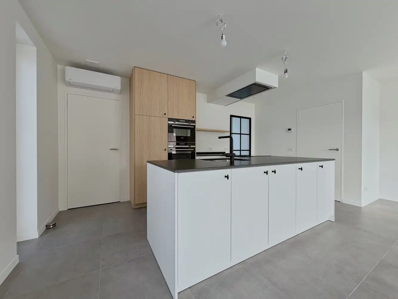Unieke woning met high-end afwerking + garage én tuin! foto 7