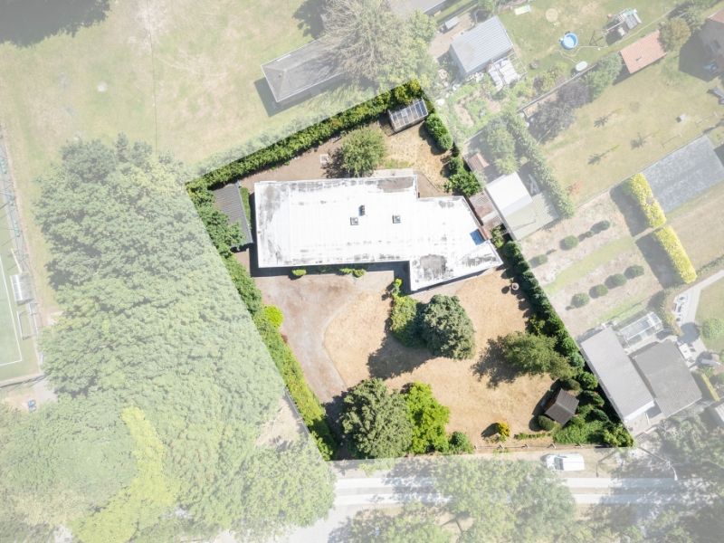 Prachtige locatie! Eigendom op 1414m² grondopp - 36m straatbreedte !!! foto 2