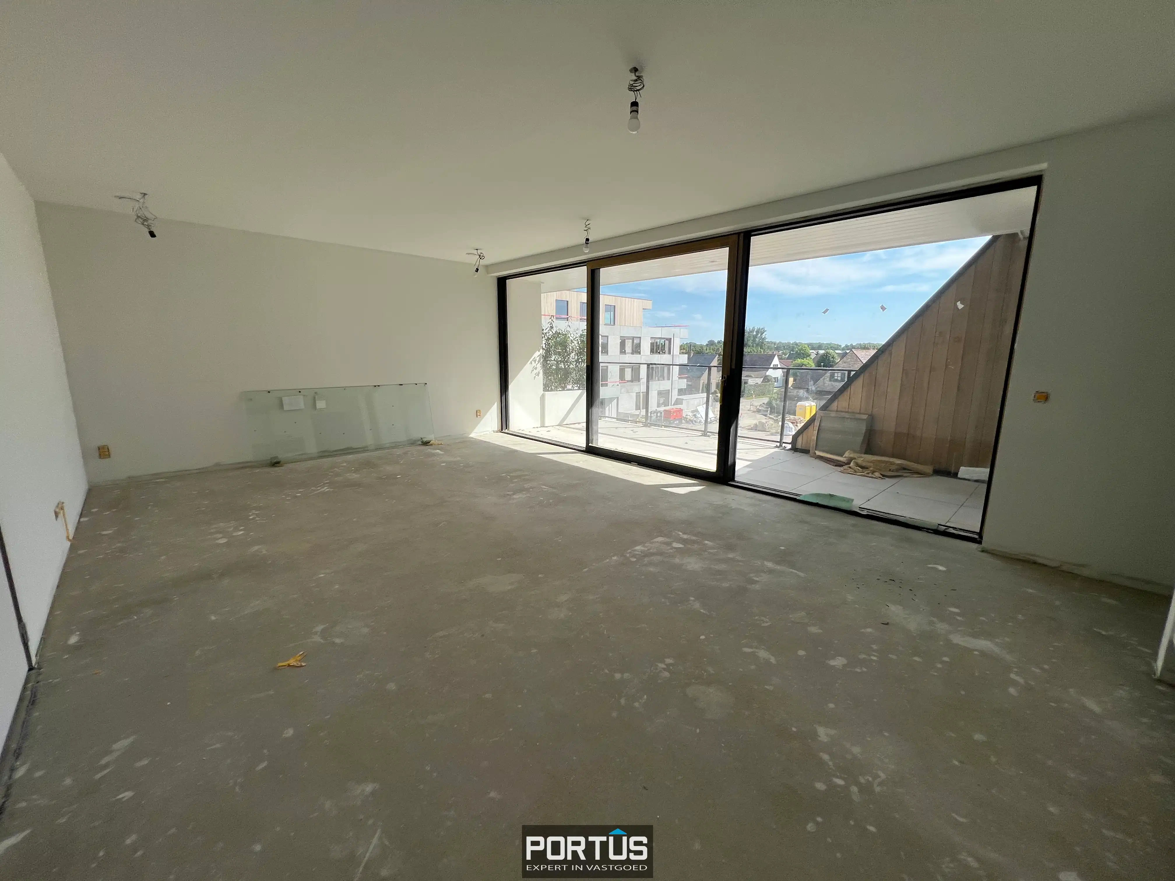 Instapklaar nieuwbouwappartement te koop met 1 slaapkamer in Residentie Portanic te Nieuwpoort foto 5