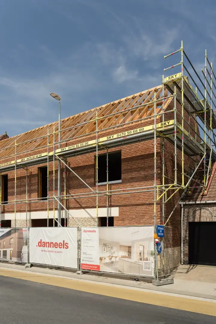 Ruime gezinswoning met 4 slaapkamers en garage foto 5