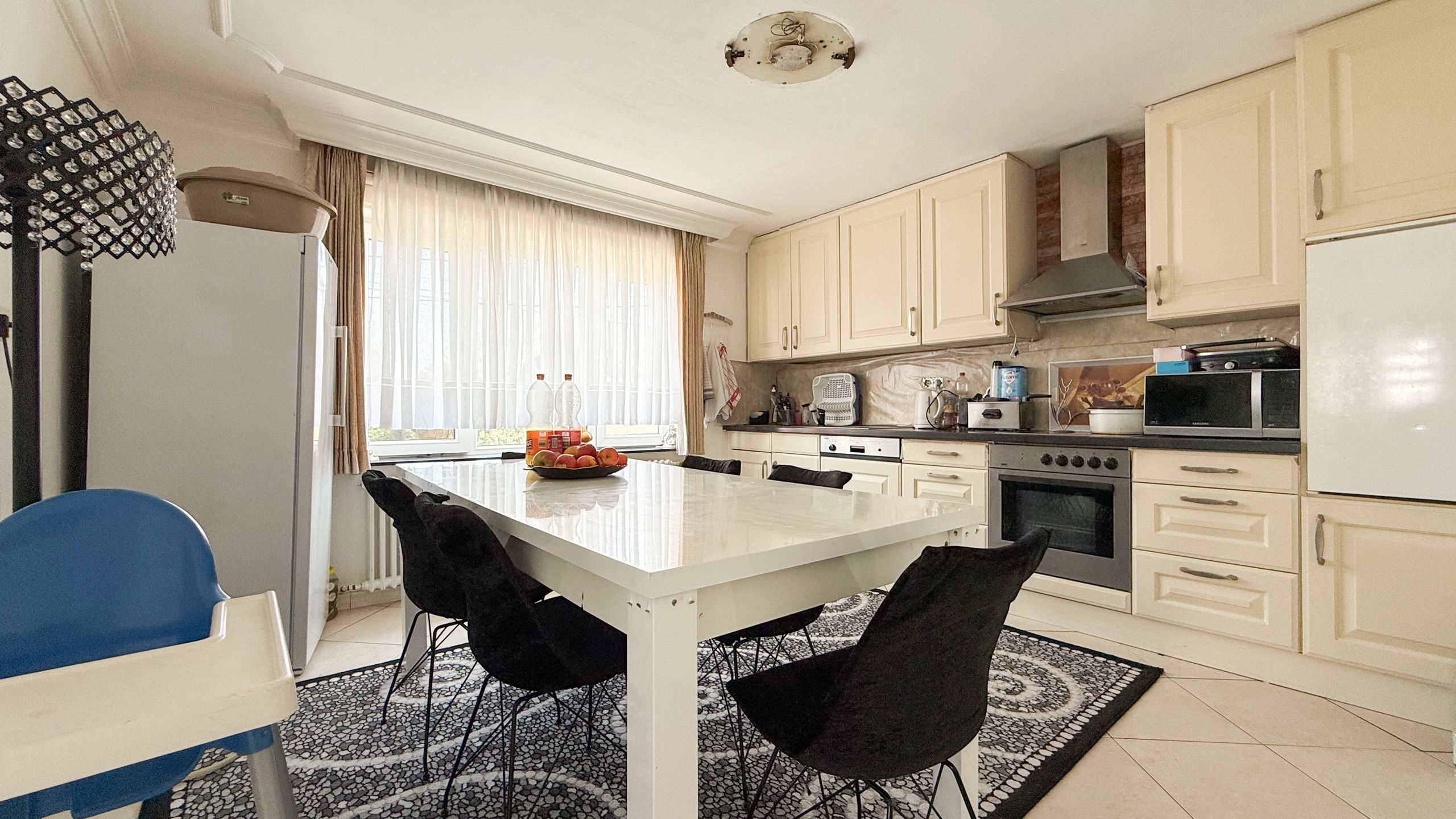 Lichtrijk appartement met 3 slpks, tuin én staanplaats! foto 6