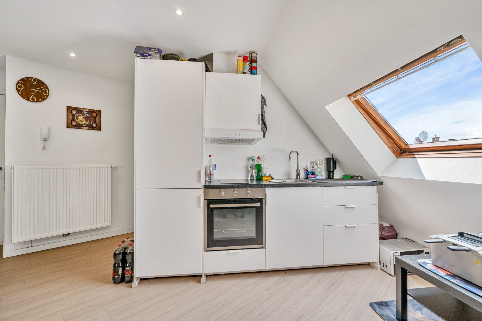 Volledig gerenoveerd appartement. foto 2