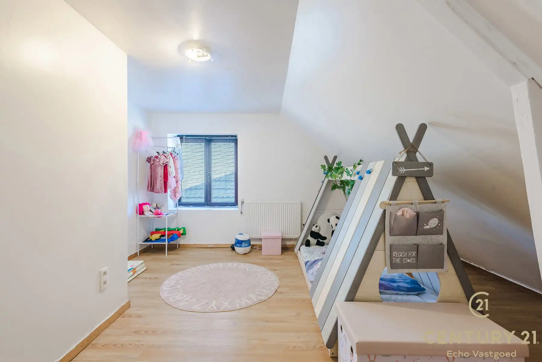 Veelzijdige en ruime centraal gelegen hoekwoning  foto 25