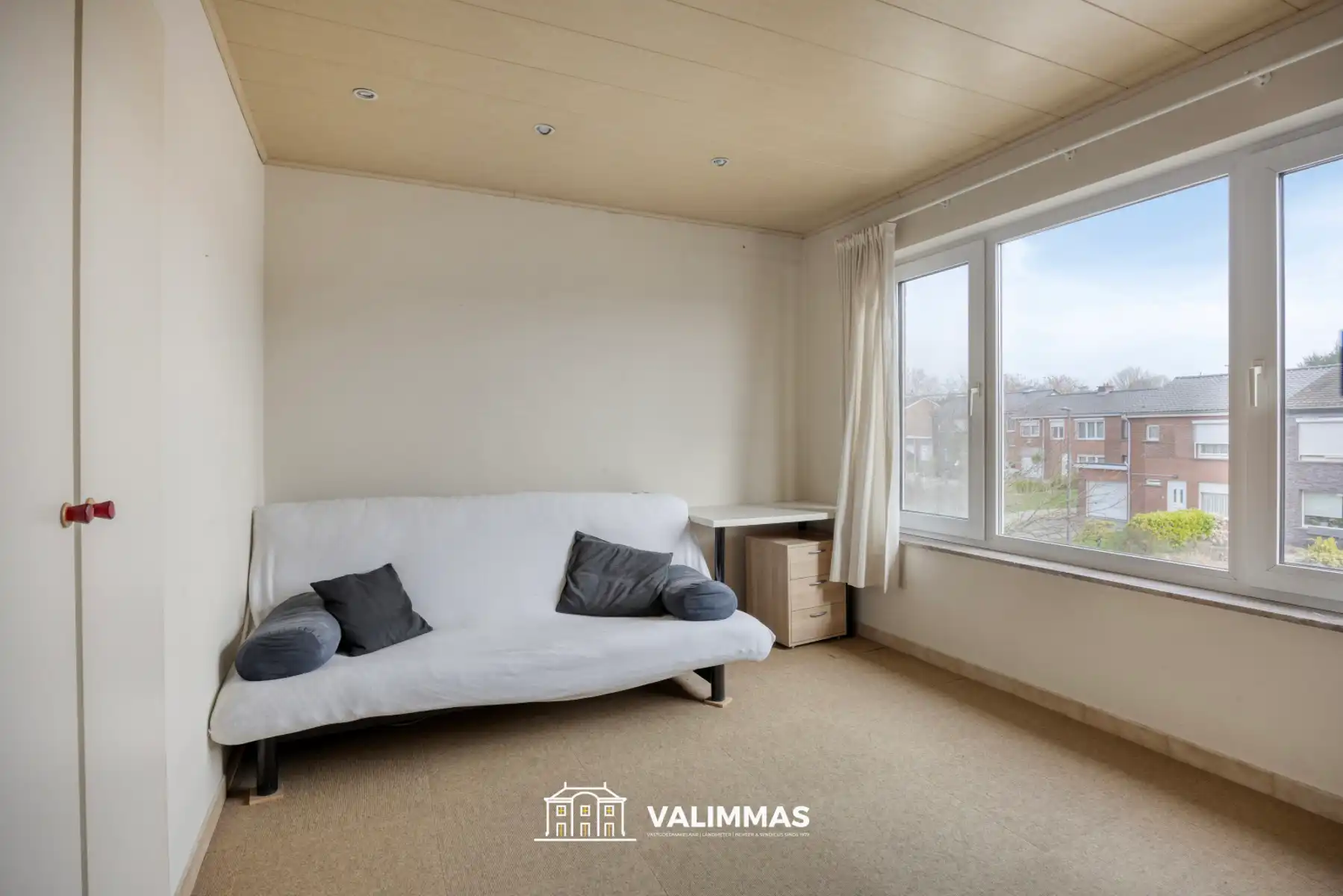 Welgelegen en verzorgde driegevelwoning met garage en tuin foto 22