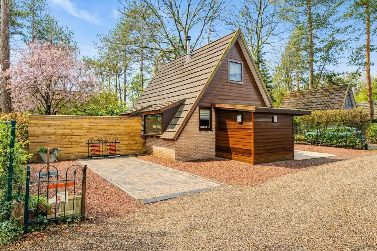 CHARMANTE VAKANTIEWONING AAN DE SONNEVIJVER IN LANAKEN - RUST, NATUUR & COMFORT foto 3