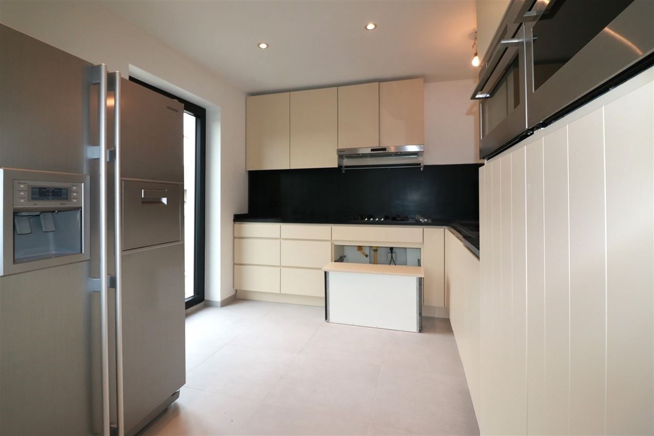 gerenoveerde duplex, 3 slpk., terras, nabij centrum en E 314  foto 6
