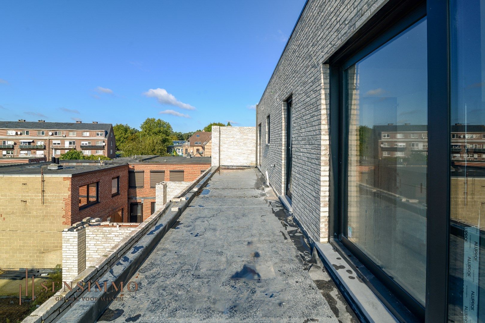 Nieuwbouw penthouse met 2 slaapkamers, dubbel terras en parking!  foto 7