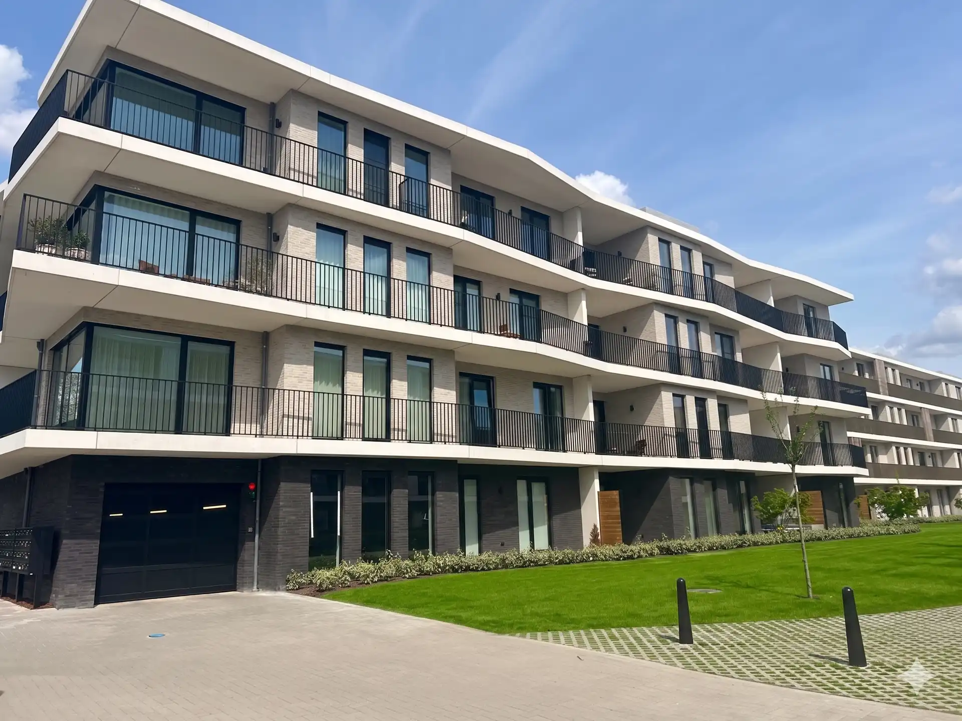 Knap energiezuinig appartement met tof terras foto 2