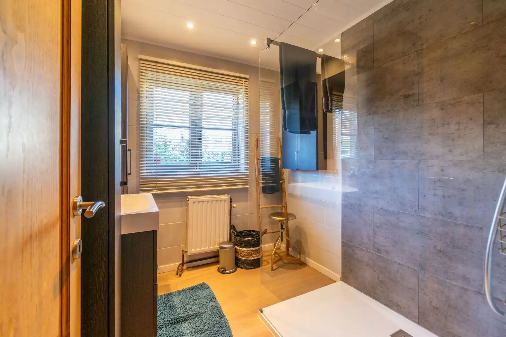 PERFECTE WONING MET 3SLP, TUIN & GARAGE! foto 17