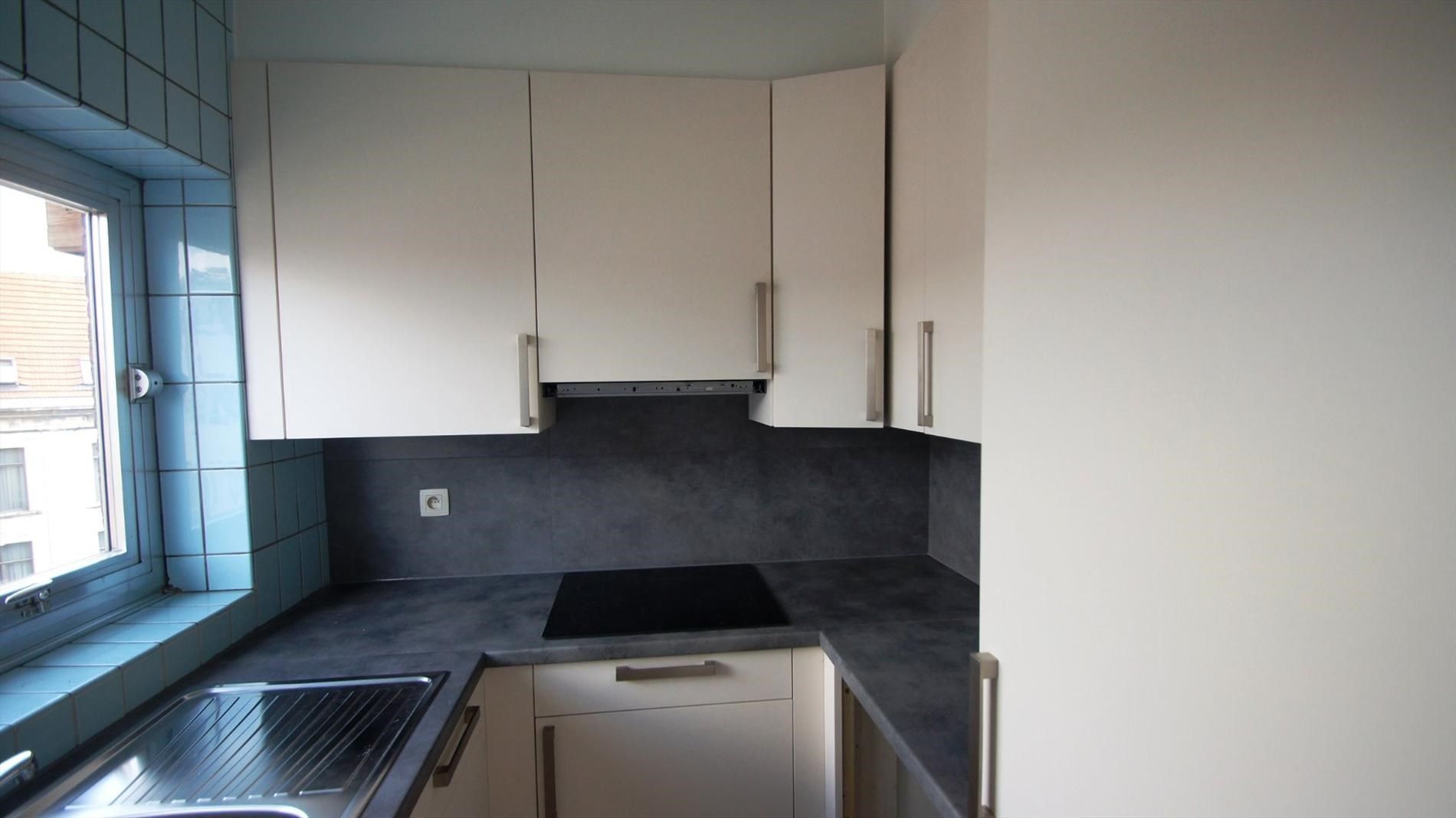 Opgefrist appartement met 1 slaapkamer in centrum stad foto 3