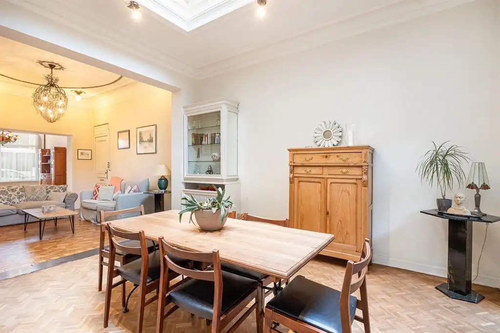 Charmant herenhuis met 4 slaapkamers foto 2