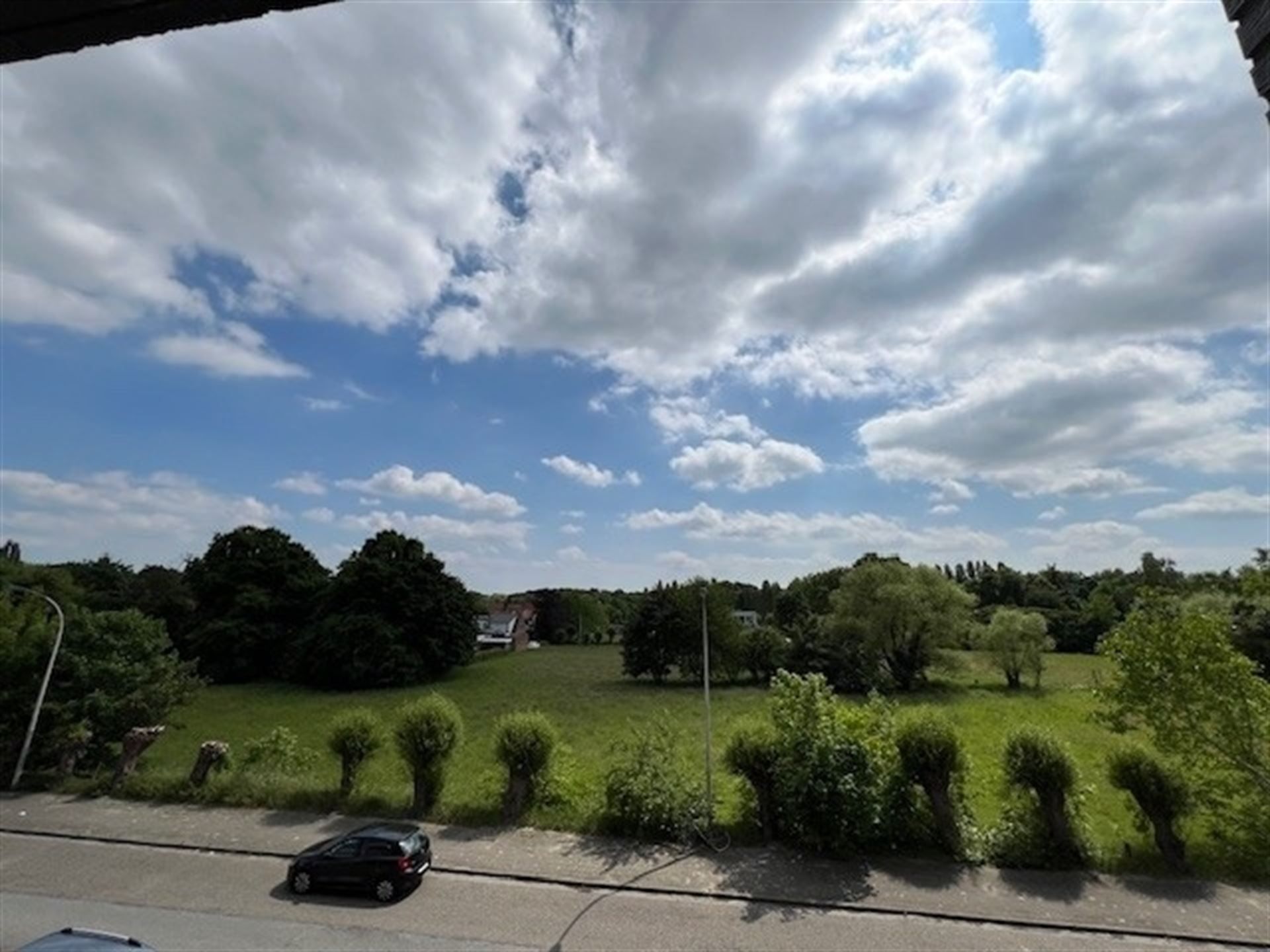TOPLIGGING ! APPARTEMENT met 2 slpks gelegen in topbuurt! foto 3
