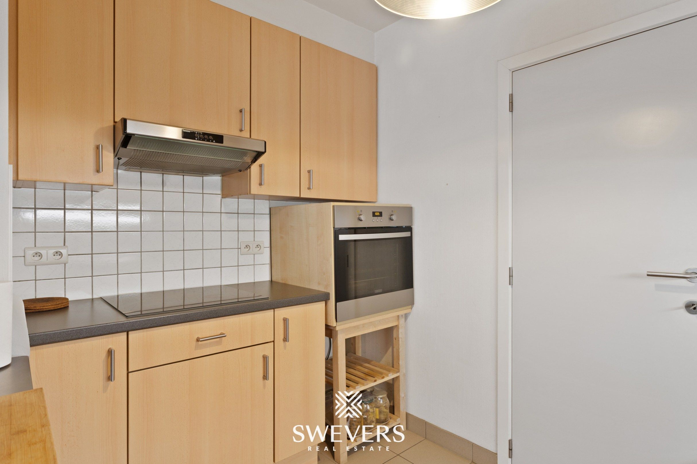 Instapklaar appartement met gezellig terras in hartje Hasselt foto 13