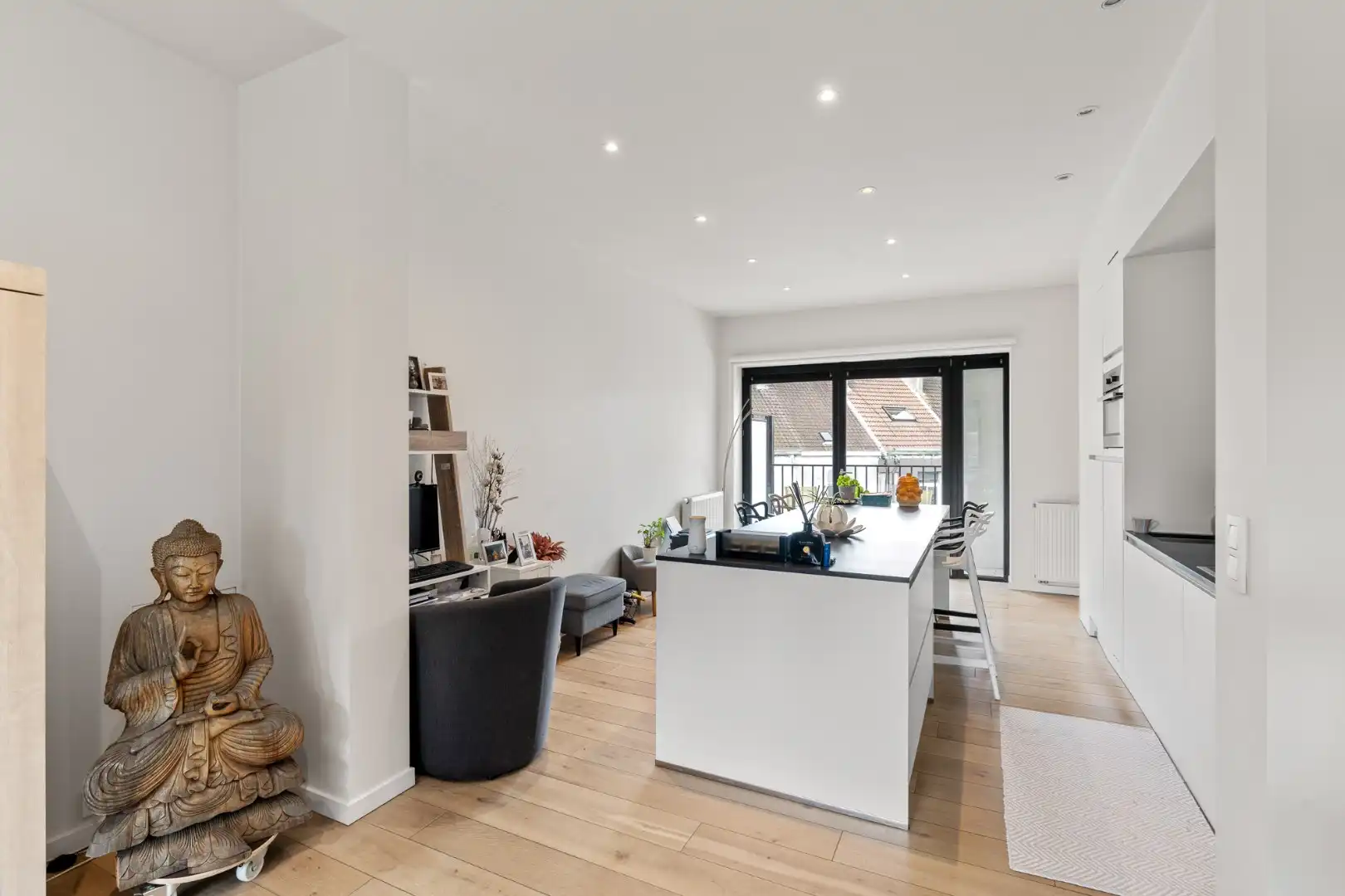 SCHITTEREND 2 SLPK APPARTEMENT MET ZONNIG TERRAS VLAKBIJ CENTRUM foto 4