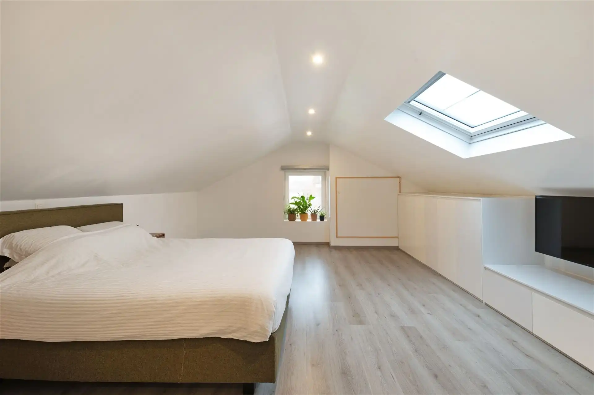 Instapklare woning met opslagruimte foto 20