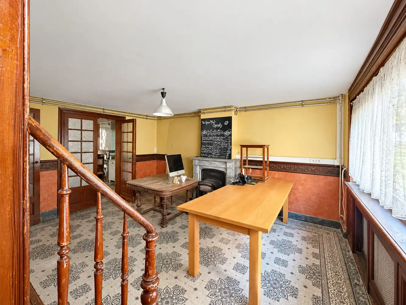 Karaktervolle herenwoning (255 m²) met grandeur en uniek potentieel in hartje Oostende foto 2