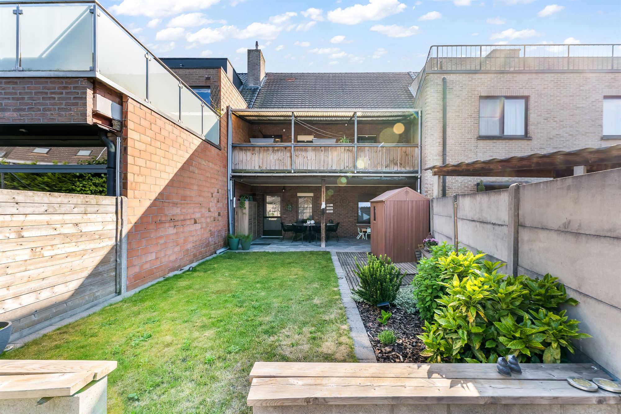 GOED GELEGEN OPBRENGSTEIGENDOM MET 2 APPARTEMENTEN foto 20