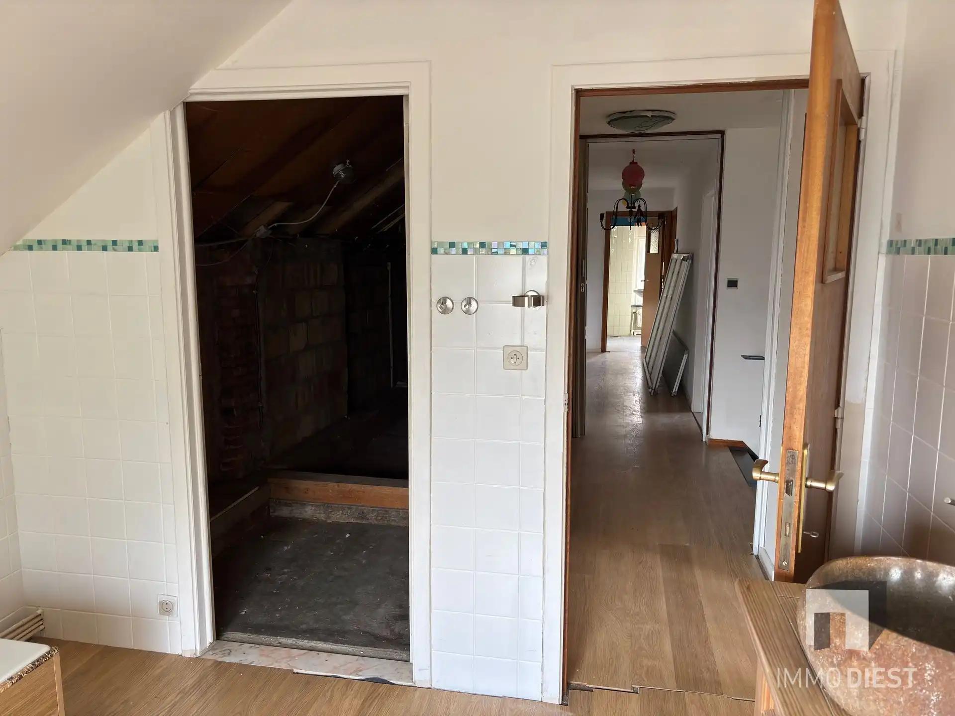 Ruime betaalbare woning met veranda en bijgebouw foto 43