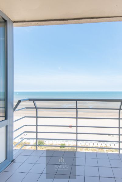 Volledig vernieuwd instapklaar 3 slpk-appartement op de zeedijk. foto 12