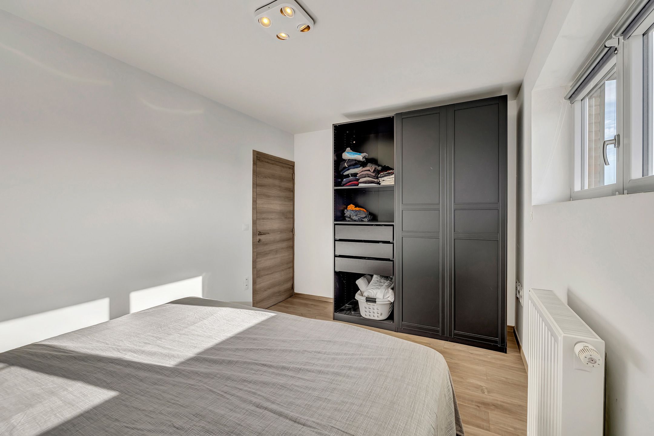 Recente woning op rustige locatie foto 13