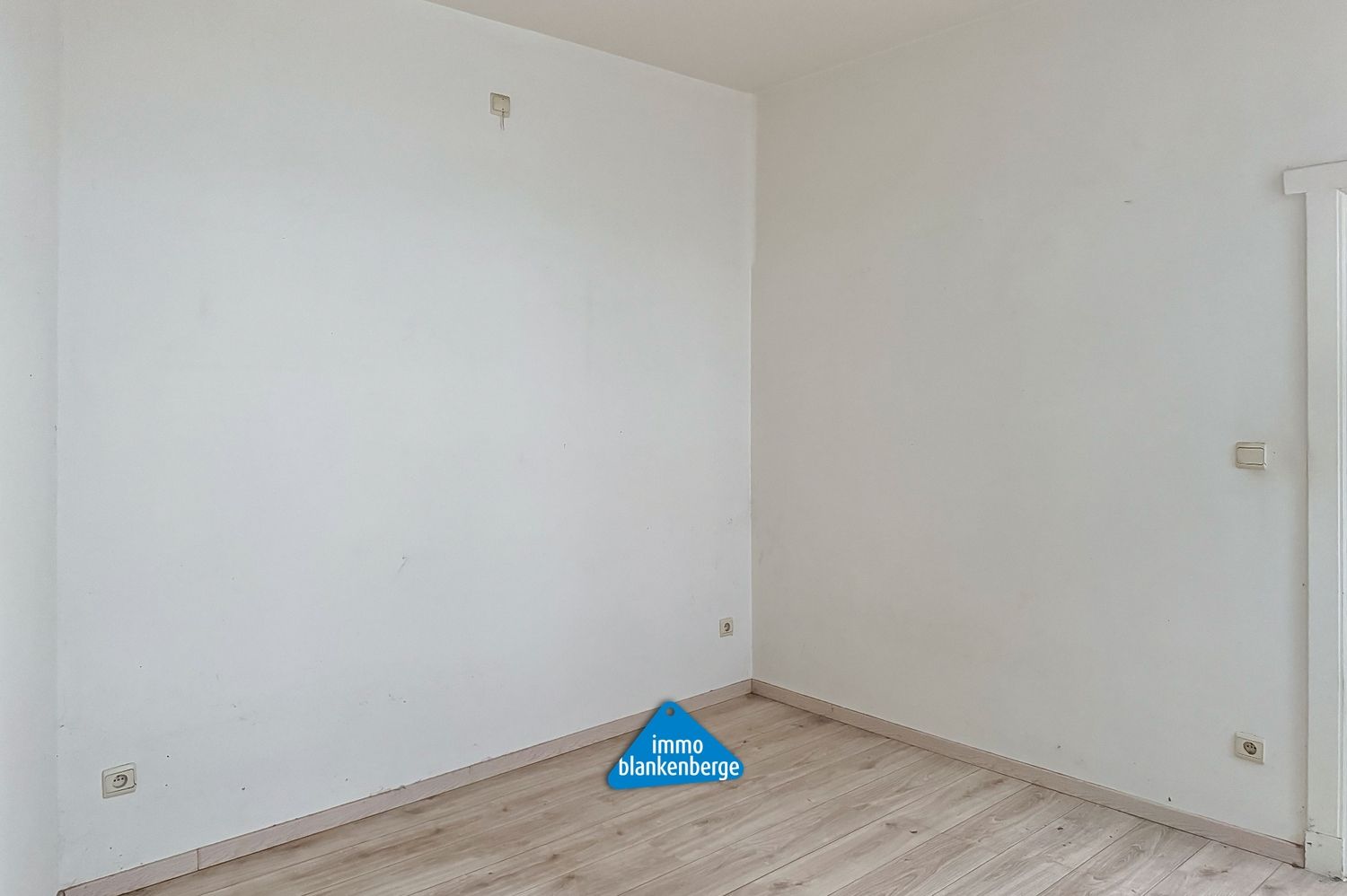 Opbrengsteigendom met Drie Zelfstandige Wooneenheden foto 11