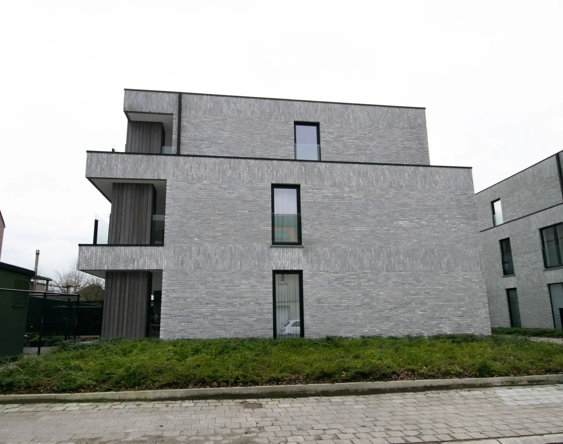 Uitstekend gelegen nieuwbouw BEN appartement in het centrum van Stekene.   foto 11