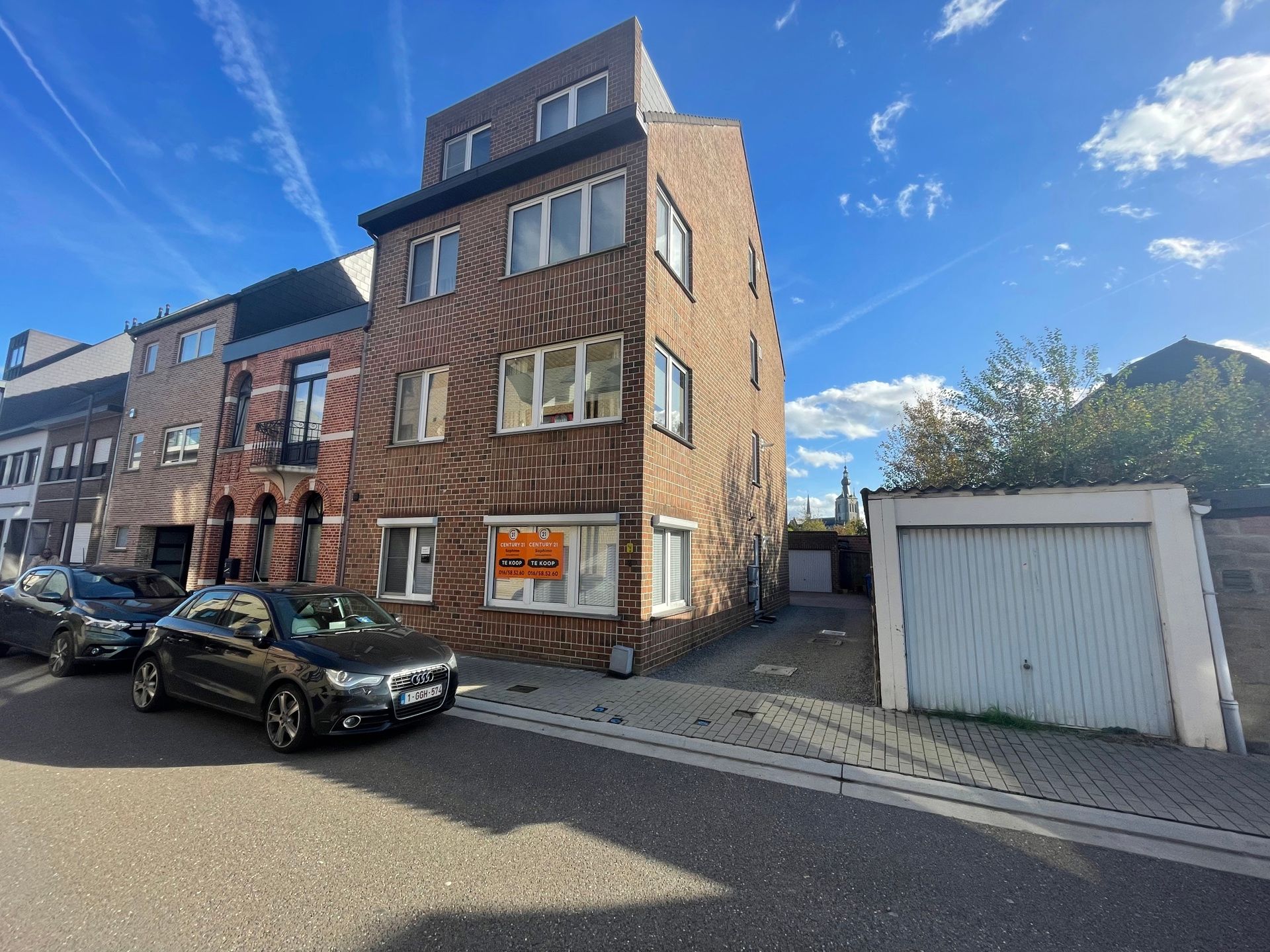 Gelijkvloers appartement op topligging foto {{pictureIndex}}