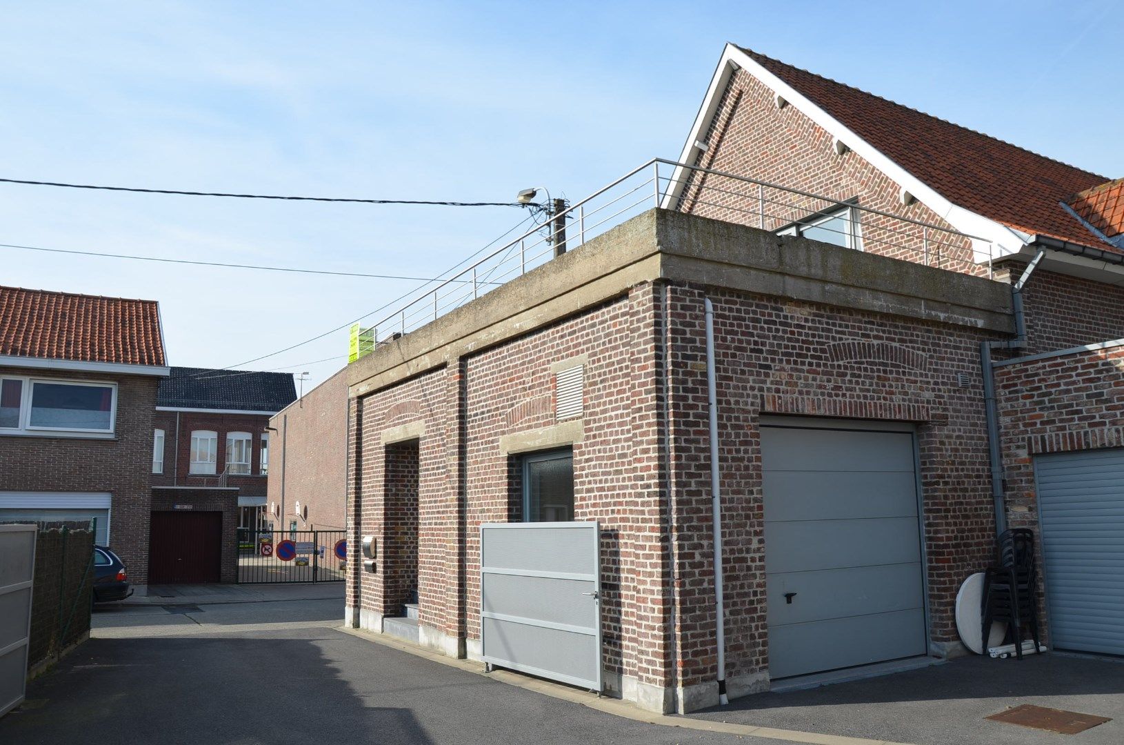 Moderne loft met ruim terras en garage foto 3