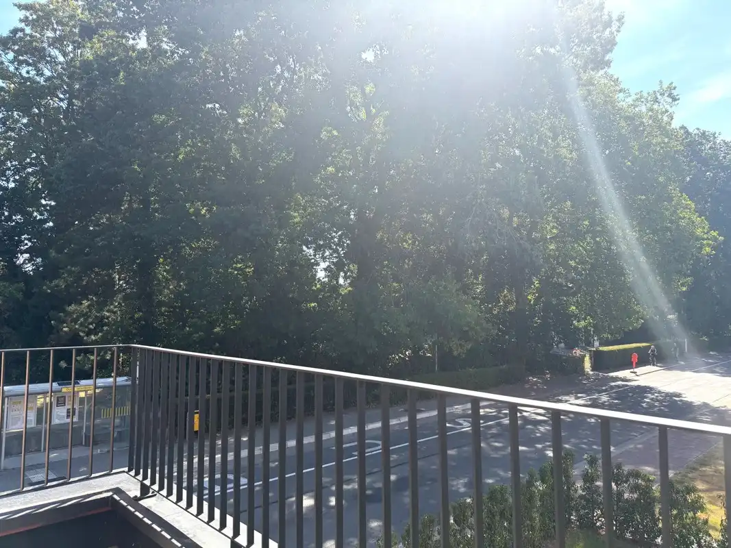 Instapklaar nieuwbouwappartement met 2 slaapkamers, heerlijke lichtinval & zalig terras - ondergrondse parking + berging. foto 16