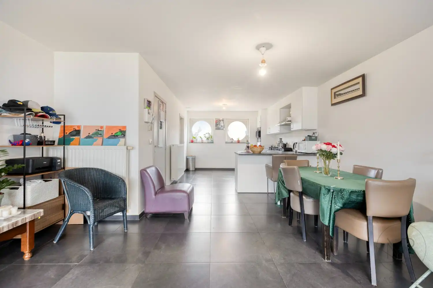 Ruim duplex appartement met 3 slaapkamers en groot terras in hartje Zutendaal foto 9