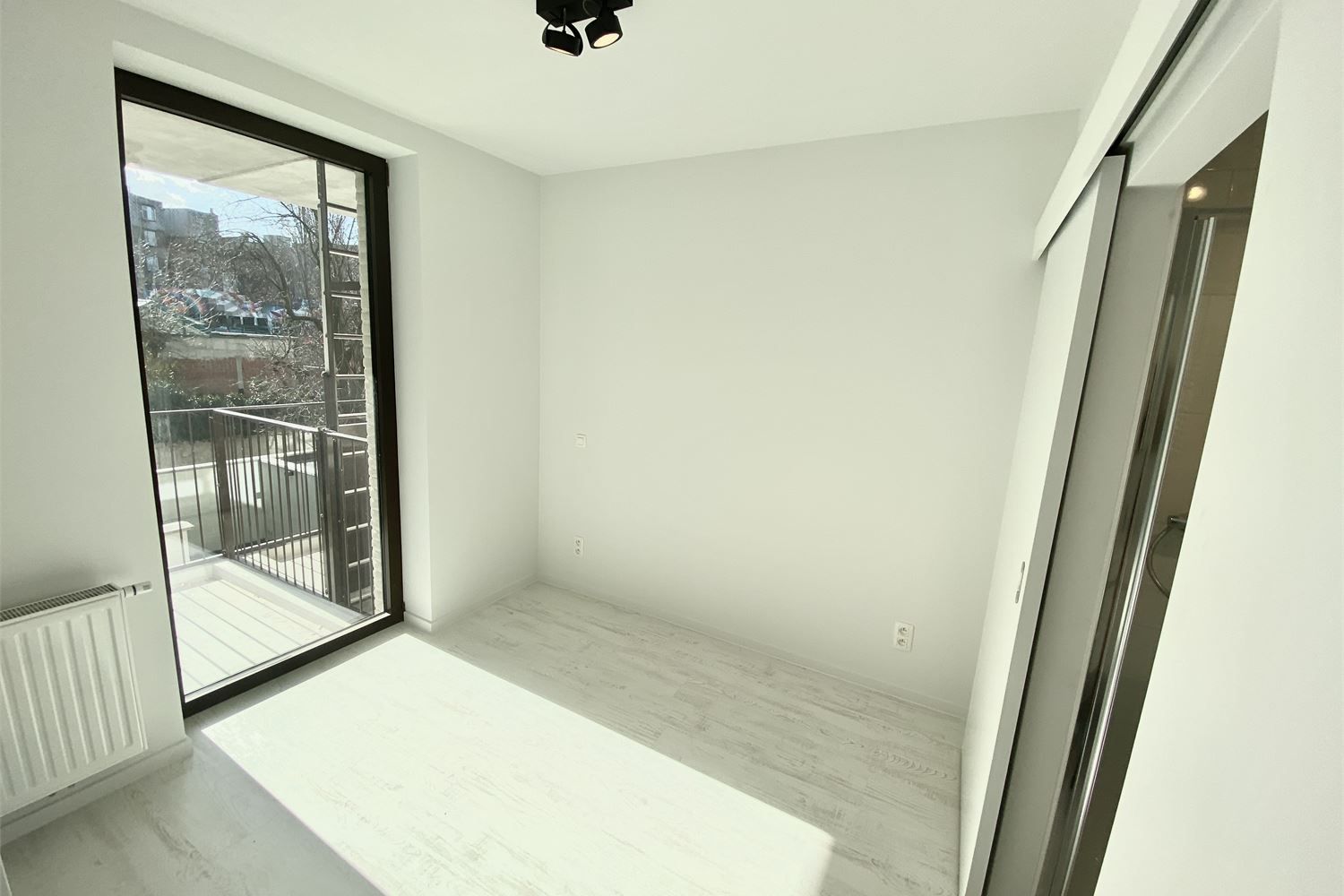 Modern éénslaapkamerappartement met topligging aan het Stadspark foto 9