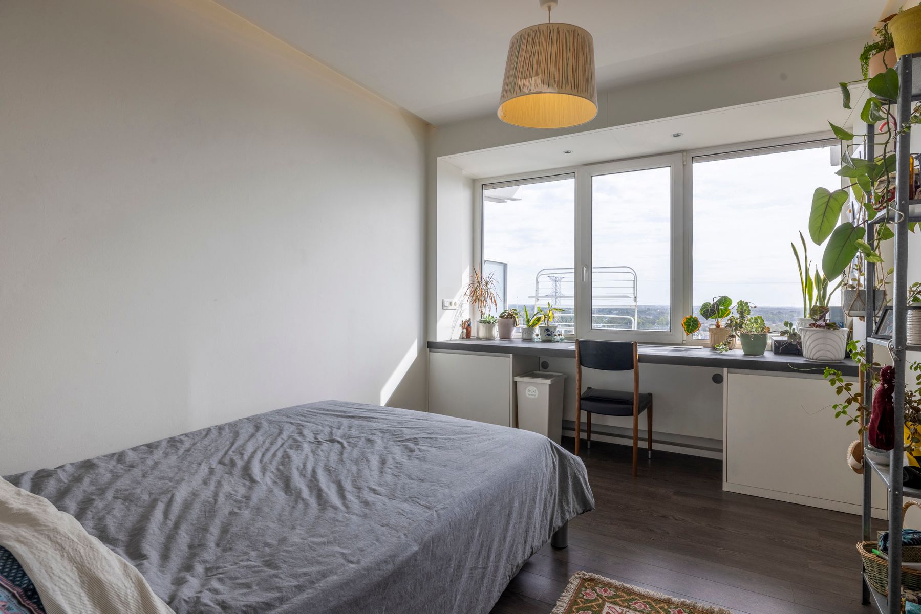 Vernieuwd appartement met 2 slaapkamers en terras foto 9