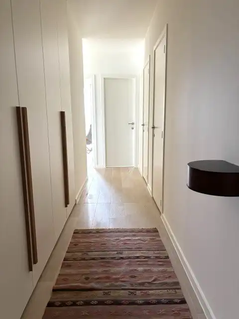 Nieuwbouwappartement met 2 slaapkamers, terras en fietsenberging. foto 4