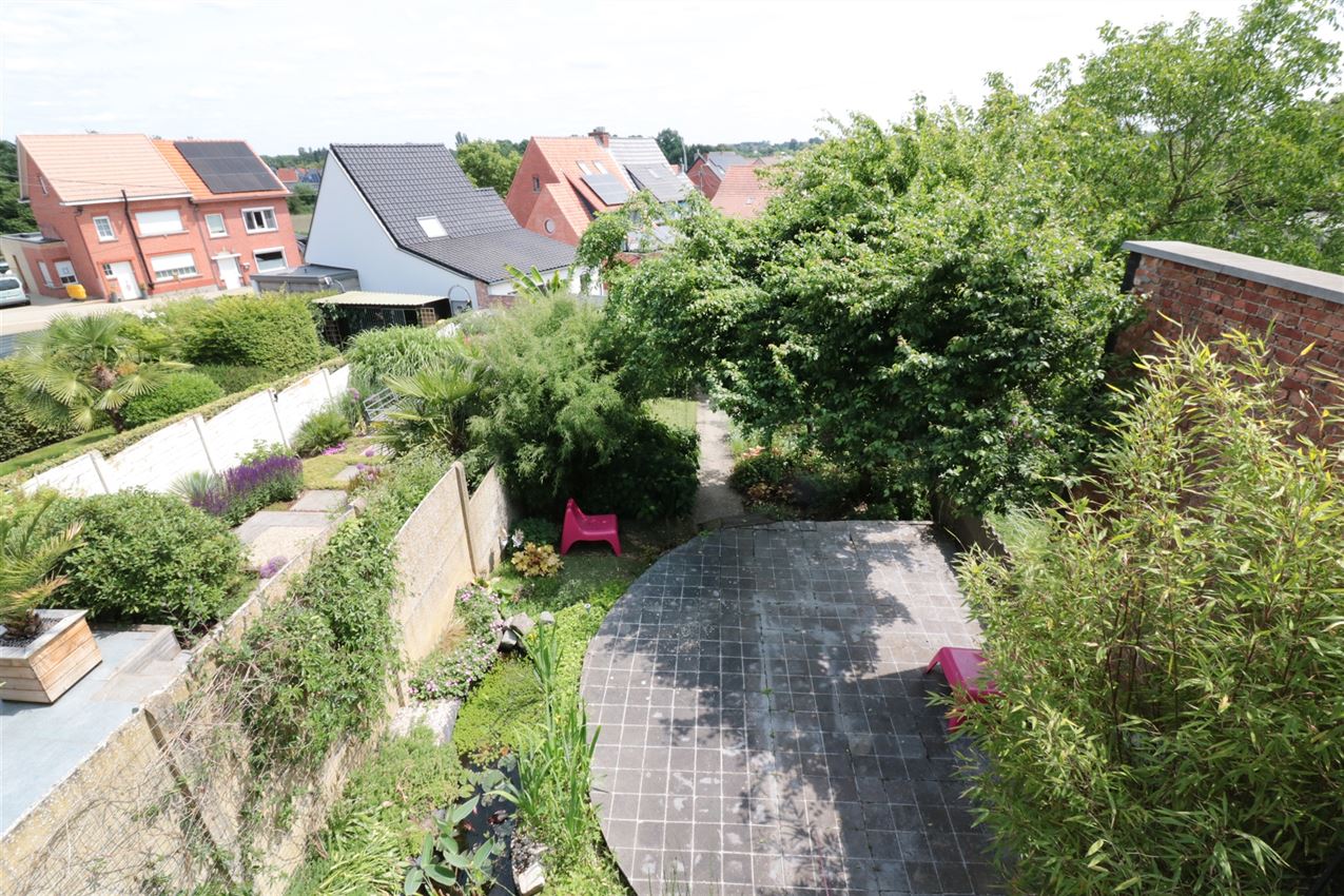 Smaakvol gerenoveerd, label C, 3 slkpmrs, terras en grote stadstuin foto 4