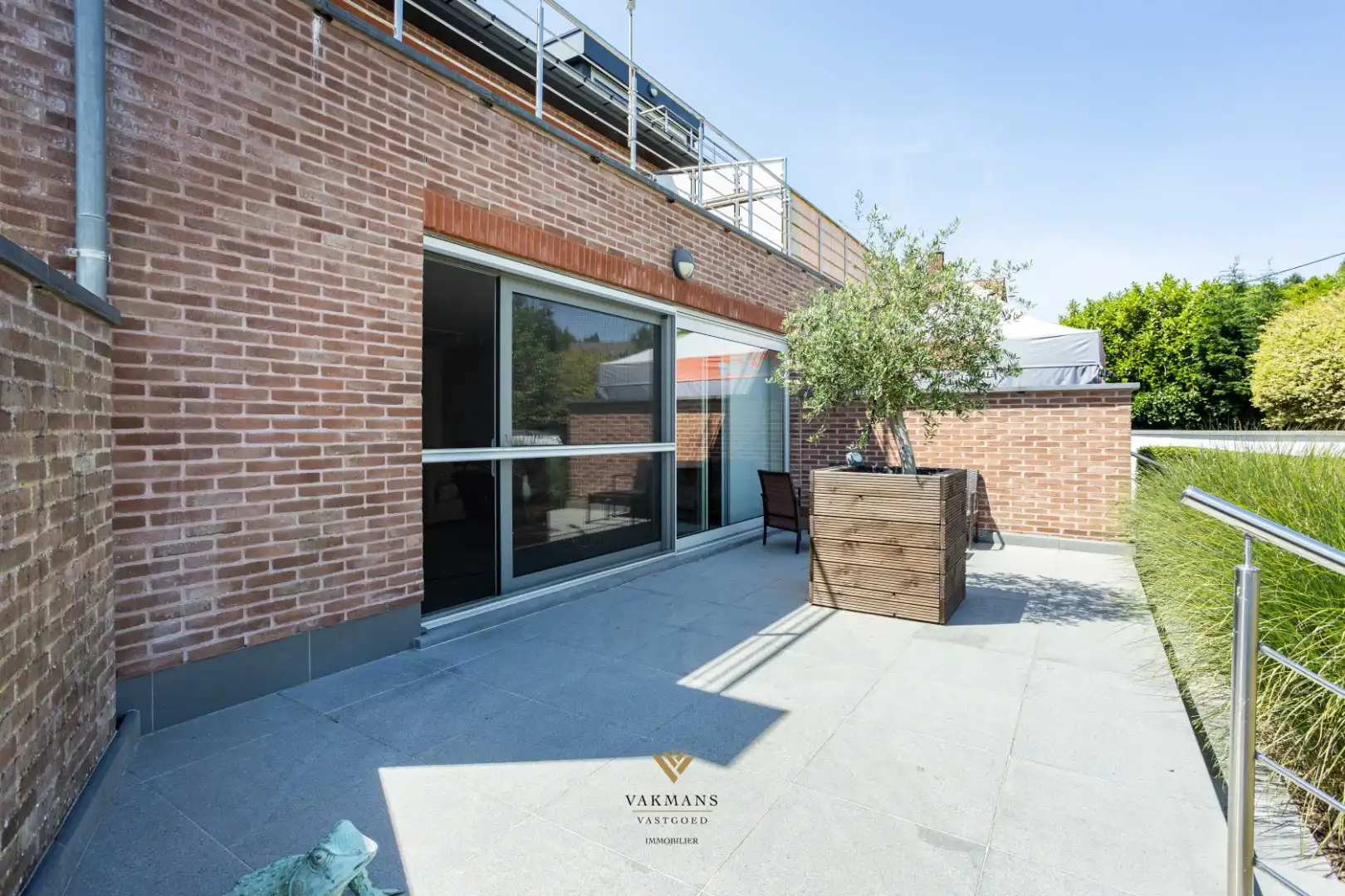 Gelijkvloers appartement met tuin foto 21