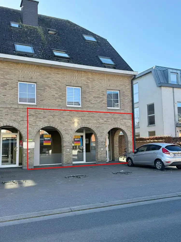 Commercieel gelijkvloers te huur op toplocatie in Melle foto {{pictureIndex}}