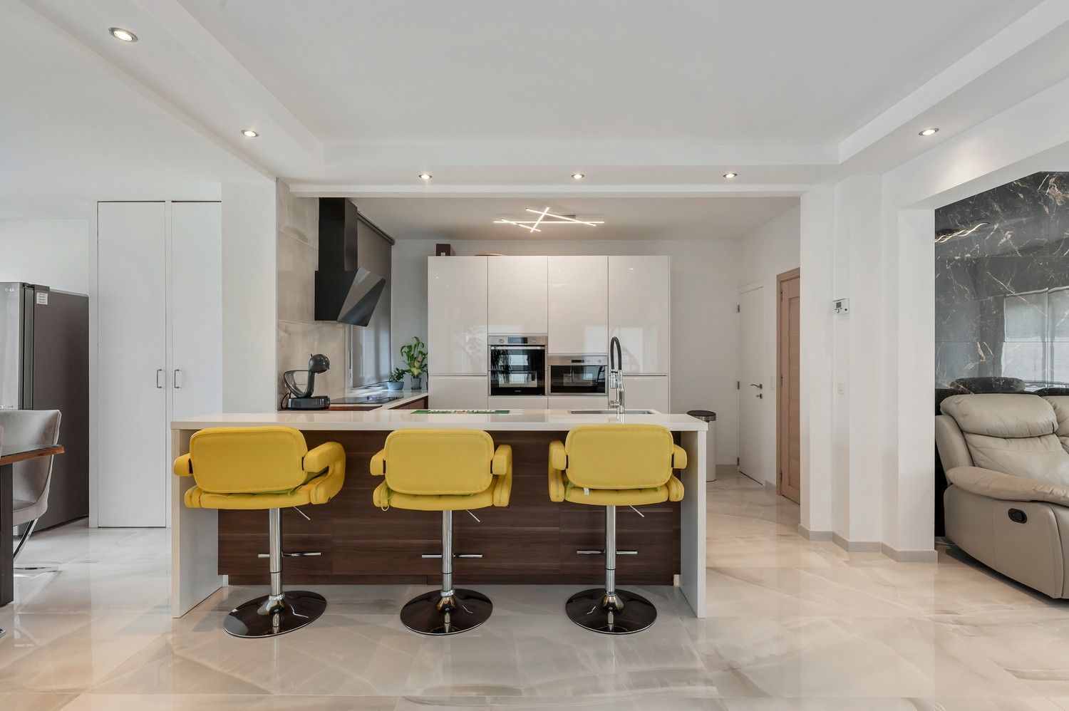 GERENOVEERDE WONING MET BIJGEBOUW foto 9
