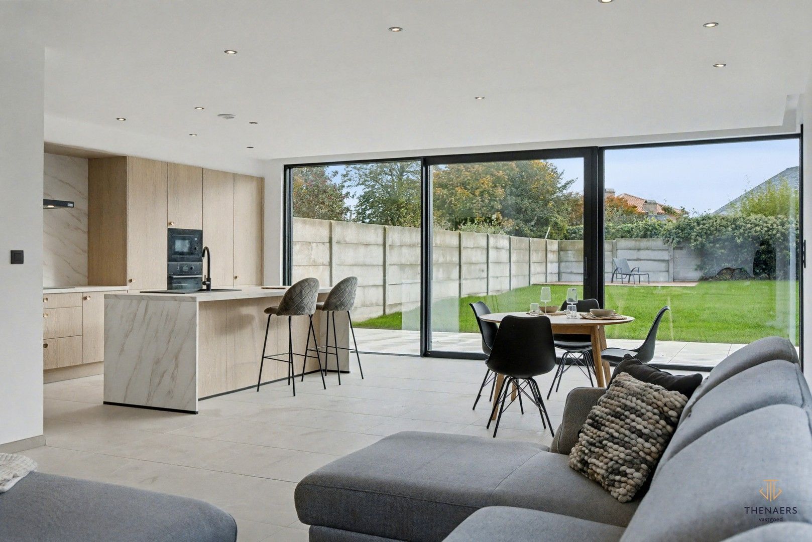 Nieuwbouwwoning met 3 slaapkamers en luxueuze afwerking. foto 4