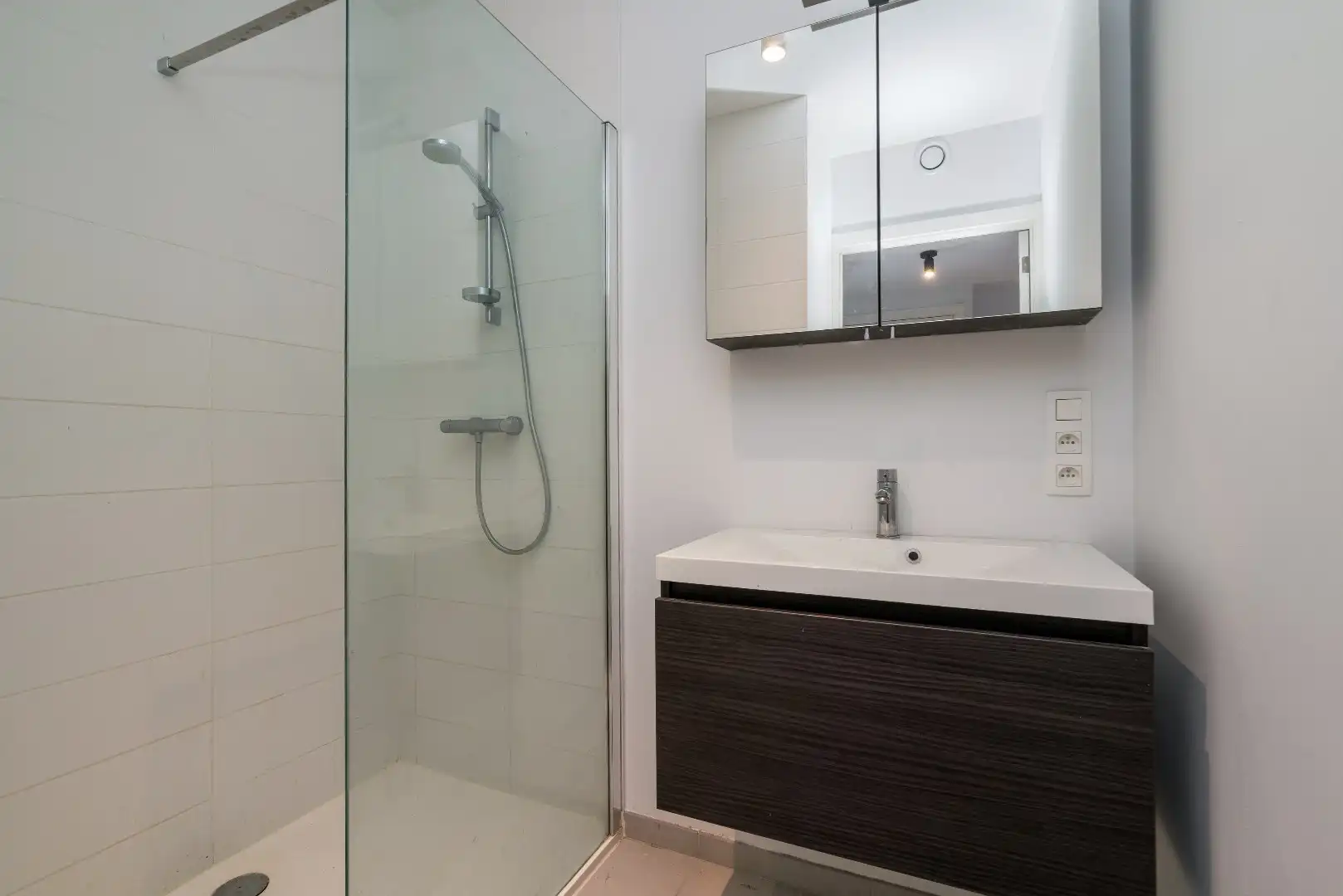 Energiezuinig nieuwbouwappartement met twee slaapkamers in Lokeren foto 2