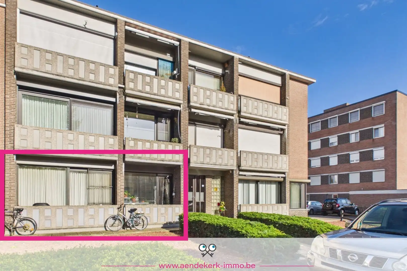 Ruim gelijkvloers appartement met 3 slaapkamers, garage en kelderberging foto {{pictureIndex}}